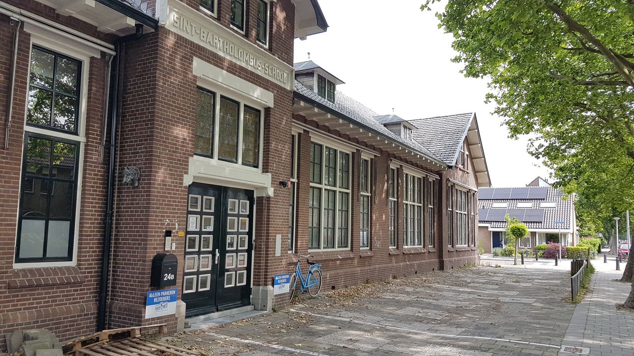 Nieuwe verkenning woningbouw in school aan Verburghlaan