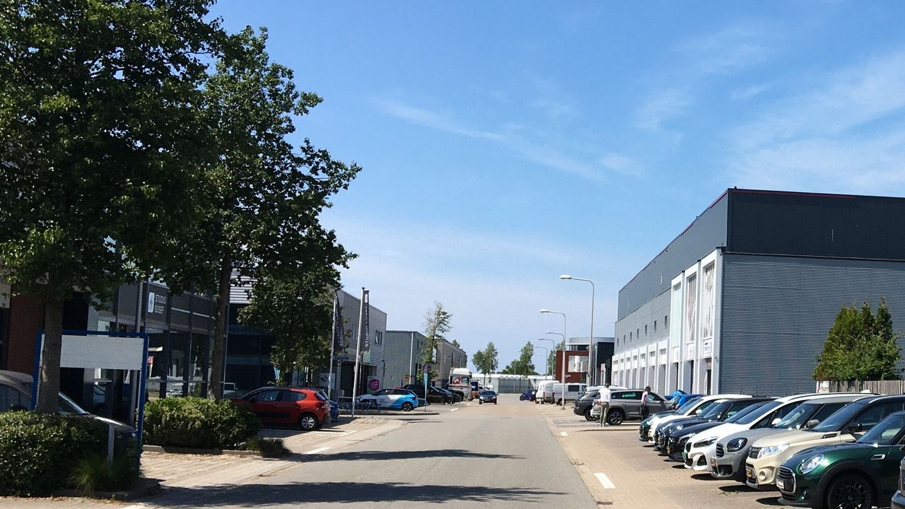 Vondst hennepkwekerij leidt tot sluiting bedrijfspand Naaldwijk