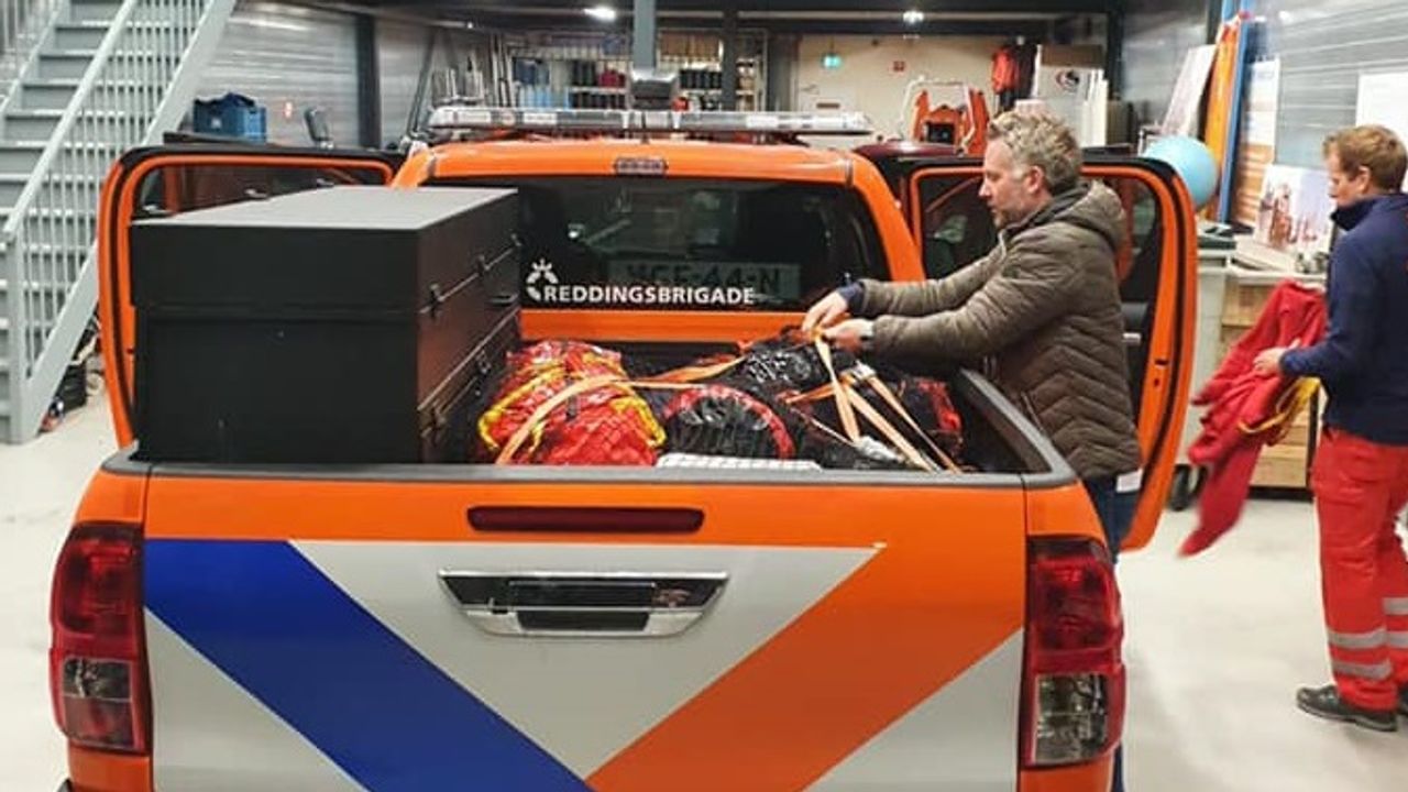 Reddingsbrigades schieten te hulp in Limburg