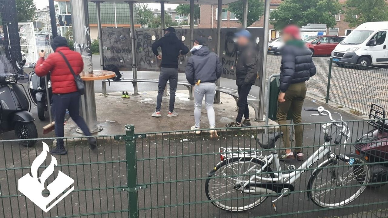 Gezond eten Pilfer Bejaarden WOS.nl - Politie geeft jongeren bezem