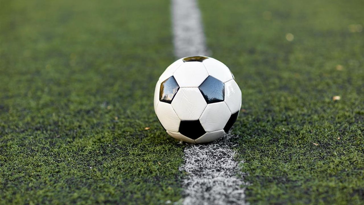 Oefenvoetbal: FC 's-Gravenzande wint van RVVH