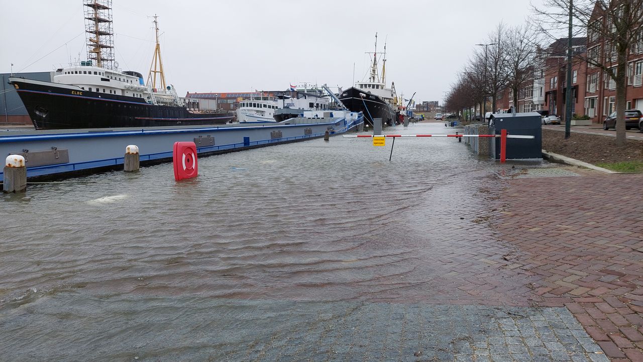 Hoogwater verwacht in Maassluis, loswal gaat dicht